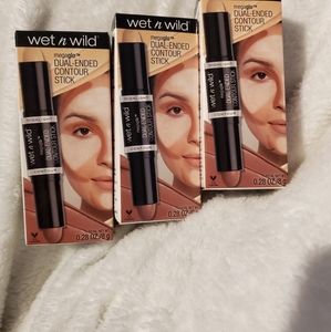 Wet & Wild megaglo dual-ended contour sticks